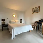 度假居 Spacious House With Terrace - 8 Minutes Away