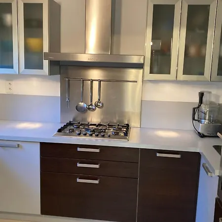 Spacious House With Terrace - 8 Minutes Away 펜션 San Ciprianu