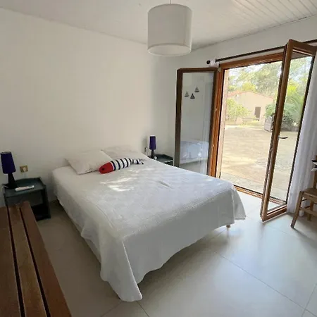Spacious House With Terrace - 8 Minutes Away Dom wakacyjny Lecci