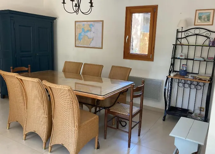 Maison Spacieuse Avec Terrasse - à 8min *