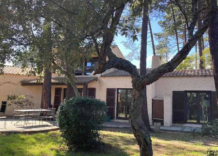 Maison Spacieuse Avec Terrasse - à 8min