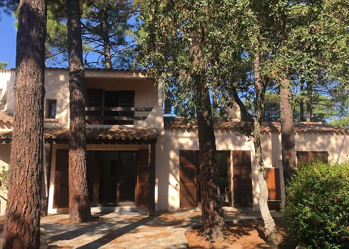 Hébergement de vacances Maison Spacieuse Avec Terrasse - à 8min *